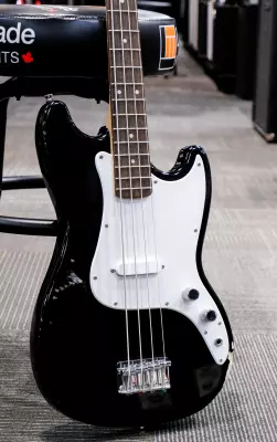 Squier - Sonic Bronco Bass, Laurel Fingerboard - Black
